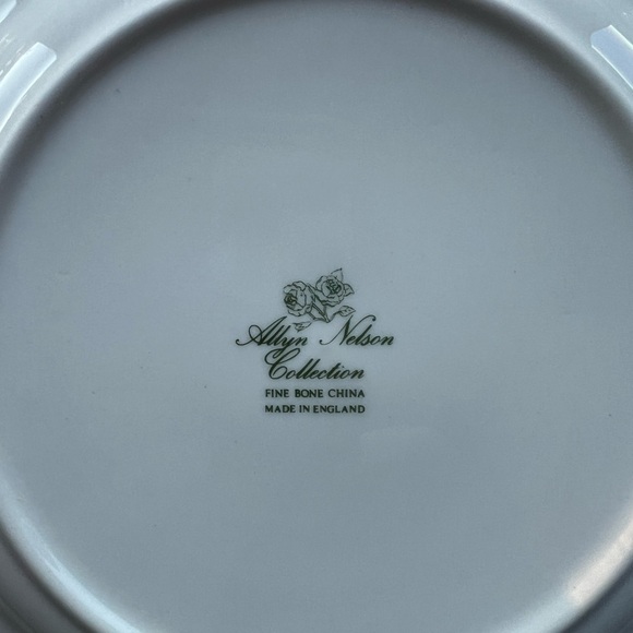 Allyn Nelson Collection 8” Plate -Fine Bone China Made in England-Set of 12 - Picture 3 of 4